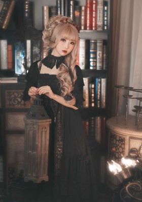 女教师hd中字版高清费看